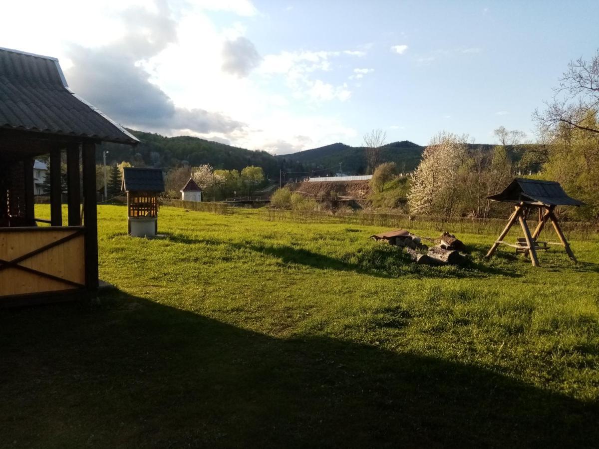 Садиба Федорчуків За Рікою شيشوري المظهر الخارجي الصورة