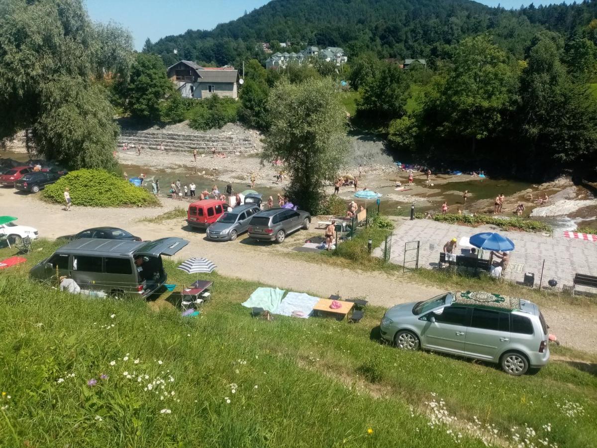 Садиба Федорчуків За Рікою شيشوري المظهر الخارجي الصورة