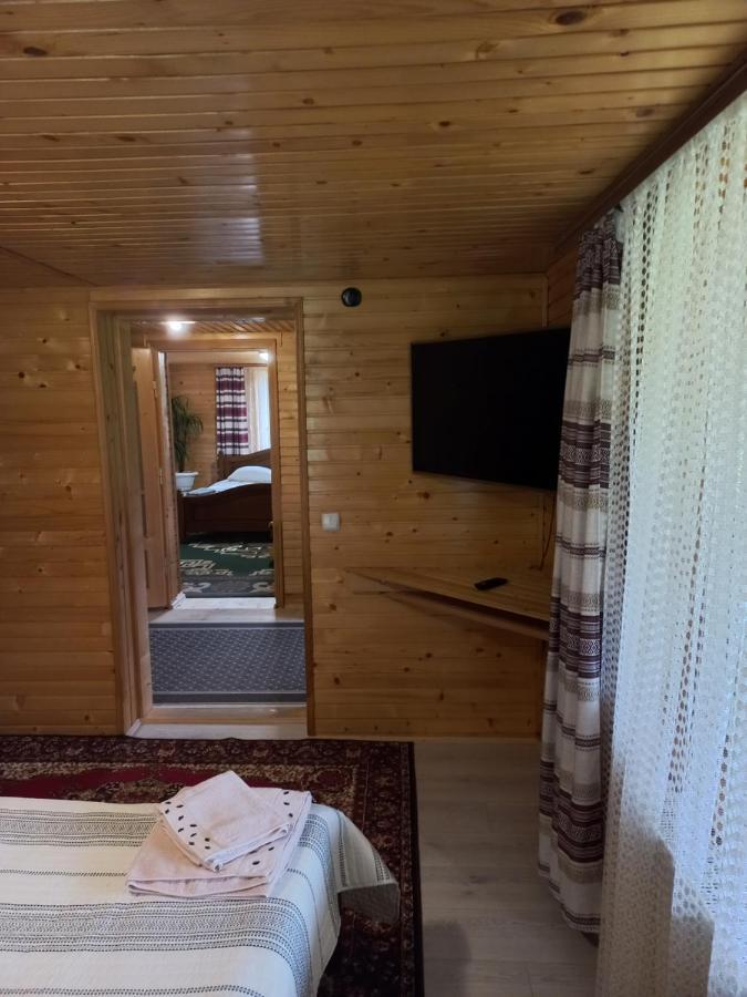 Садиба Федорчуків За Рікою شيشوري المظهر الخارجي الصورة